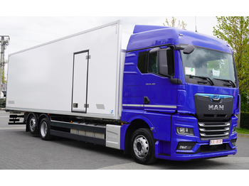 Chladirenské nákladné vozidlo MAN TGX 26.400
