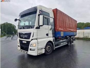 Plachtové nákladné vozidlo MAN TGX 26.440