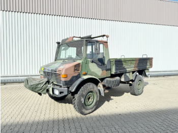 Valníkový/ Plošinový nákladný automobil UNIMOG U1300