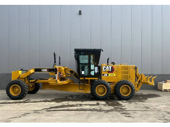 Caterpillar 140 K - Zrovnávač: obrázok 1