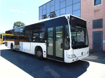 Mercedes-Benz O530 LF - Mestský autobus: obrázok 1