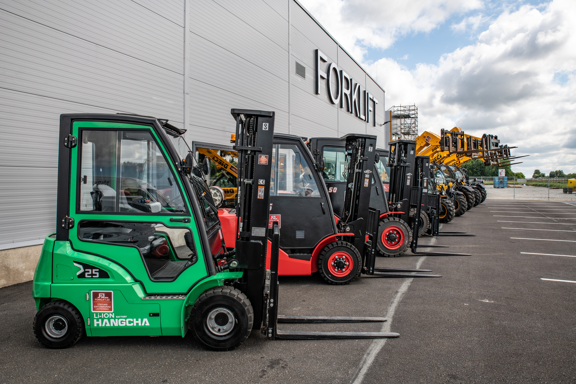 FORKLIFT OU - Manipulačná technika - Rok: 2022, nafta undefined: obrázok 2