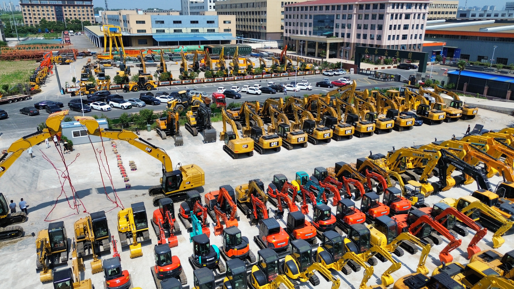 Toaks International Trading Company - Stavebné stroje - Euro 2, 2-osý undefined: obrázok 2