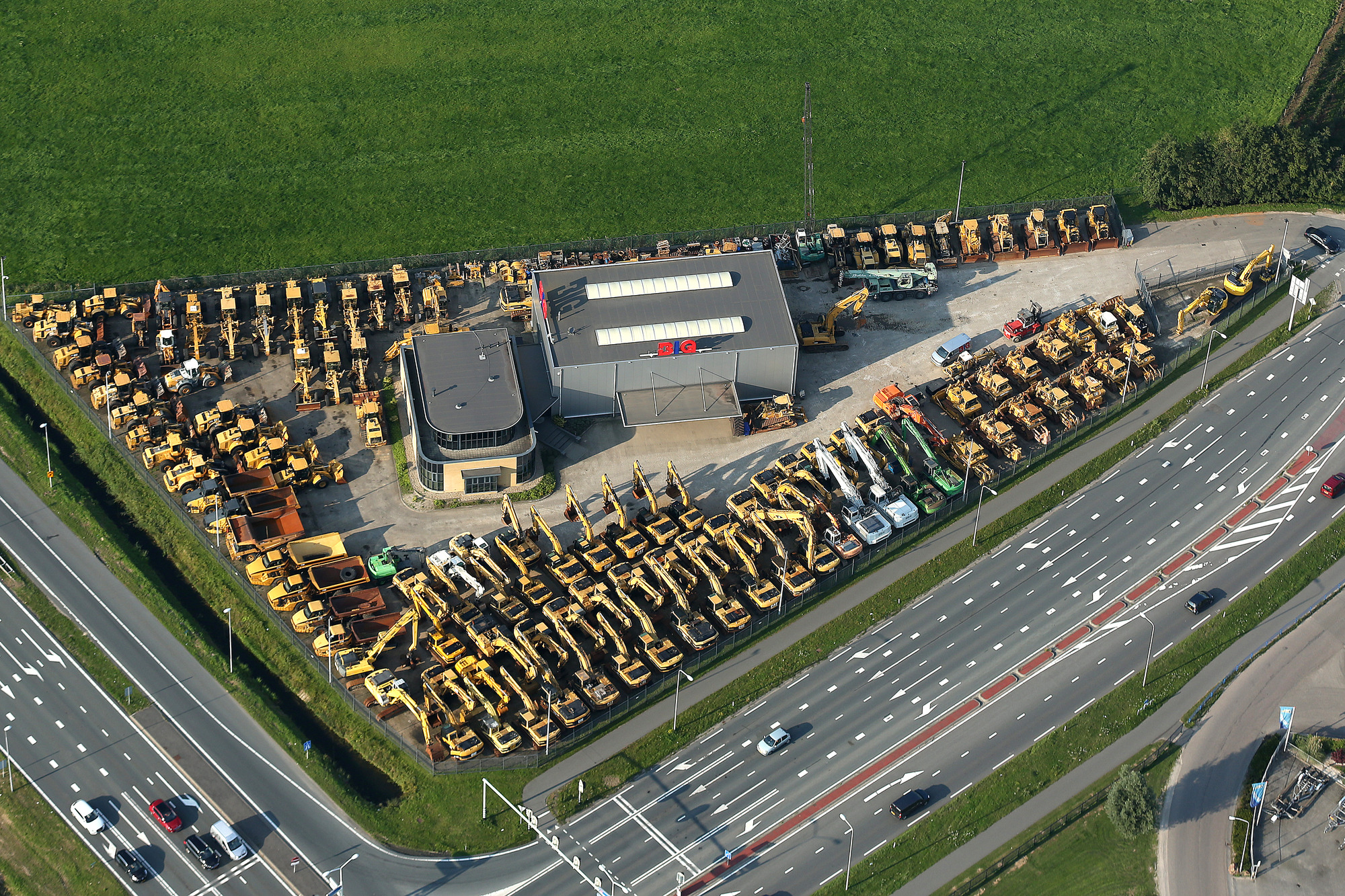 Big Machinery B.V. - Nákladné autá RENAULT - Rok: 2013, hydraulická ruka undefined: obrázok 3