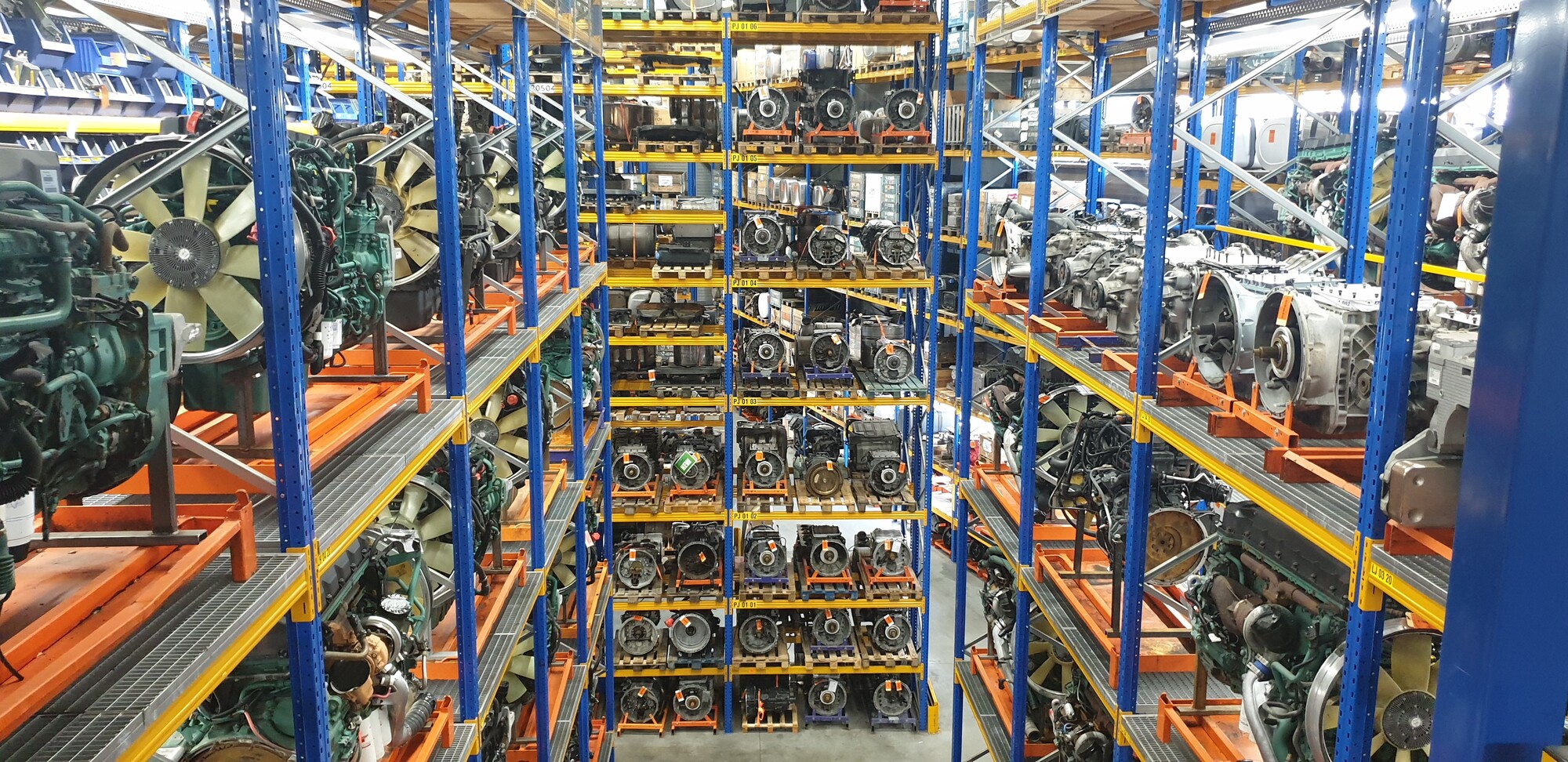 BAS PARTS & TYRES B.V. - Náhradné diely MERCEDES-BENZ - Rok: 2013 undefined: obrázok 5