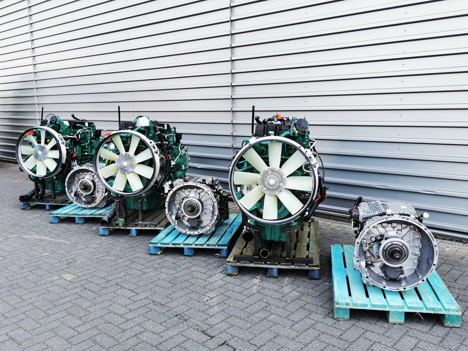 BAS PARTS & TYRES B.V. - Náhradné diely MERCEDES-BENZ - Rok: 2013 undefined: obrázok 14