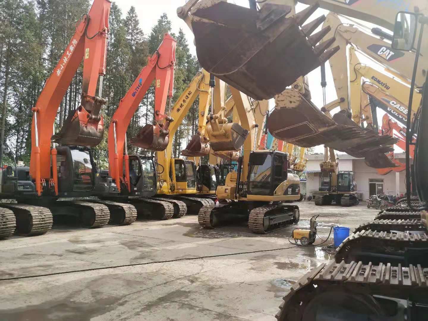 Shanghai Walila Engineering Machinery Co., Ltd. - Stavebné stroje KOMATSU PC130-7 - Euro 4 undefined: obrázok 9