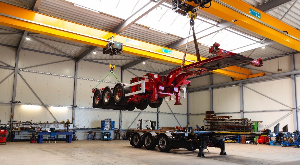 Louis Boon Trucks & Trailers BV - Ťahače - Euro 4 undefined: obrázok 2