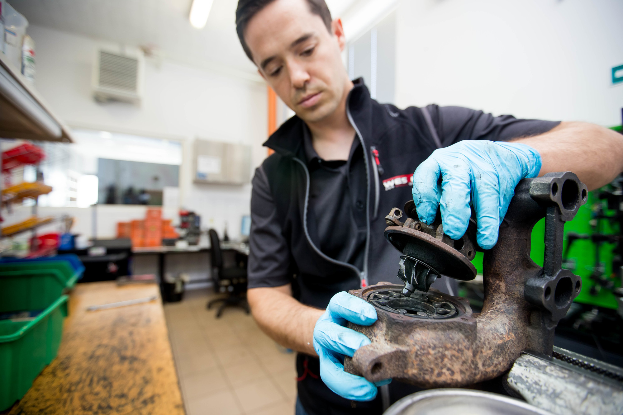 WEST TECH DIESEL SRL - Stavebné stroje undefined: obrázok 8