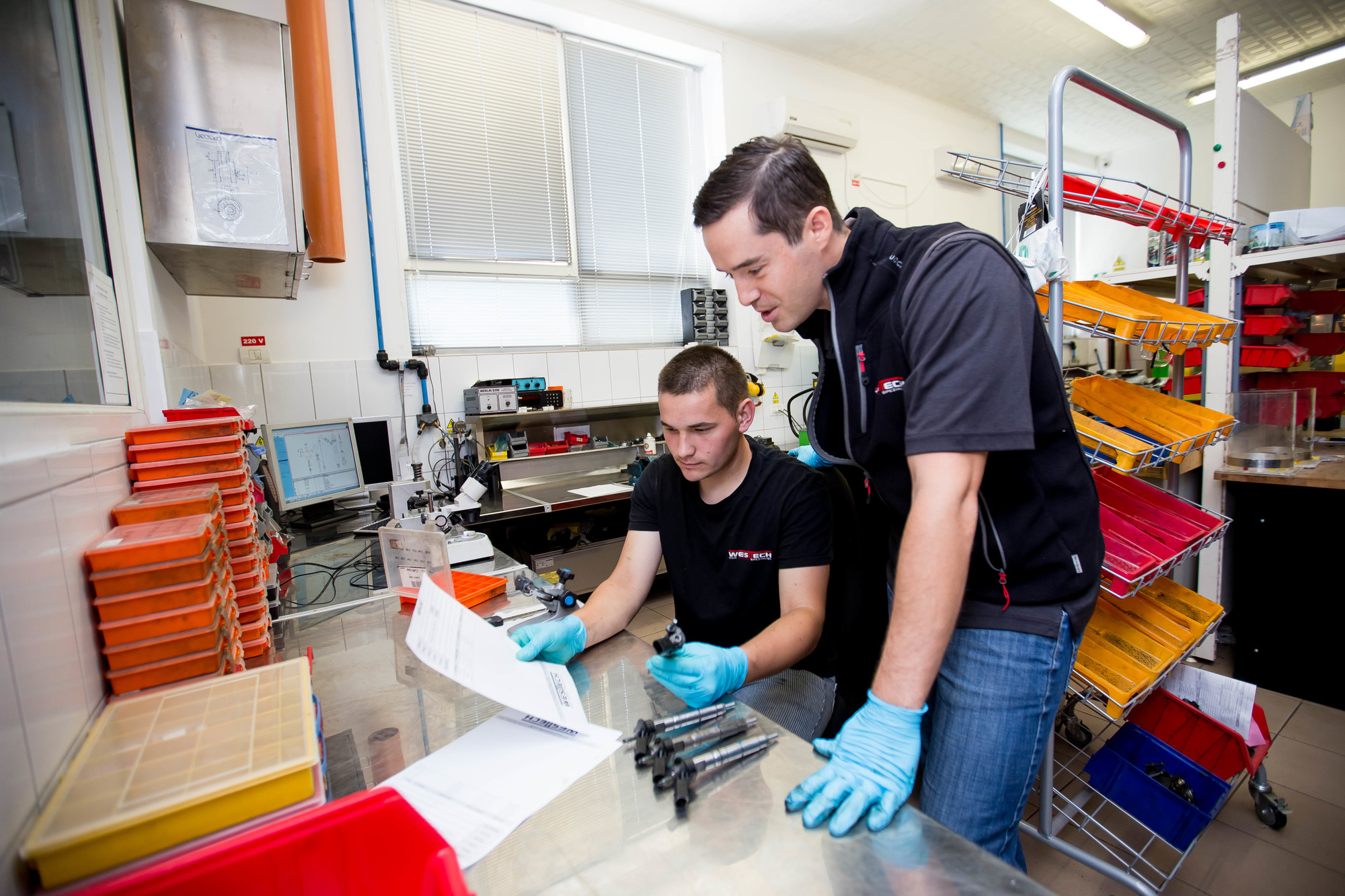 WEST TECH DIESEL SRL - Stavebné stroje undefined: obrázok 9