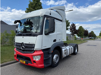 Ťahač MERCEDES-BENZ Actros 1936