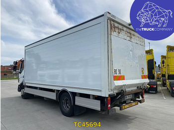 Skříňový nákladní auto Renault D 210: obrázok 3