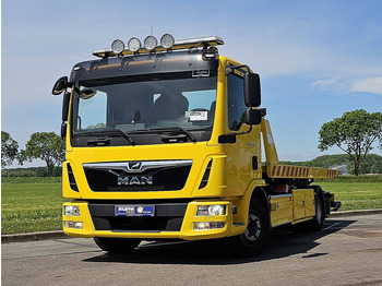 Nákladné vozidlo na prepravu automobilov MAN TGL 12.250