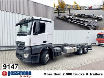 Hákový nosič kontajnerov MERCEDES-BENZ Actros 2548