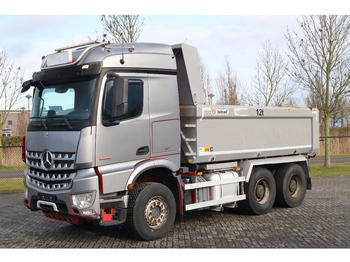 Sklápač MERCEDES-BENZ Arocs 2658