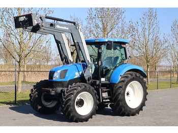 Traktor NEW HOLLAND T6000