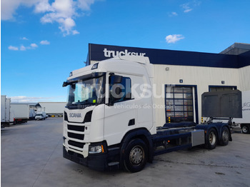 Podvozek s kabinou SCANIA R 450