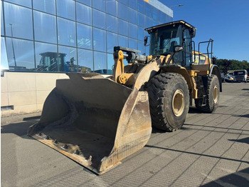 Kolesový nakladač CATERPILLAR 966M
