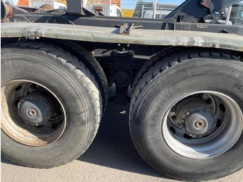 Hákový nosič kontajnerov Mercedes Actros 2631: obrázok 3