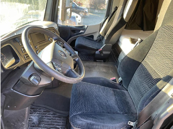 Interior photo 1: Ťahač Mercedes Actros 1845 Interior photo 1: Ťahač Mercedes Actros 1845