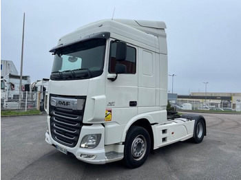 Ťahač DAF XF 105 460