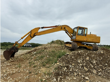 Pásové rýpadlo KOMATSU PC240
