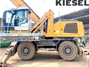 Překládkové rýpadlo LIEBHERR