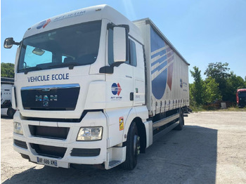Plachtové nákladné vozidlo MAN TGX 18.360