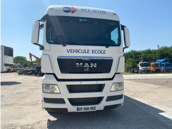 Plachtové nákladné vozidlo MAN TGX 18.360