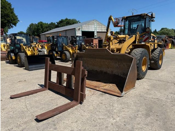 Kolesový nakladač CATERPILLAR 938G