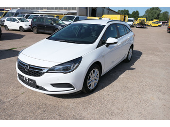 Automobil OPEL