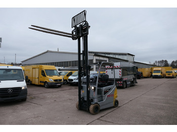 Závesný vysokozdvižný vozík STILL RX20