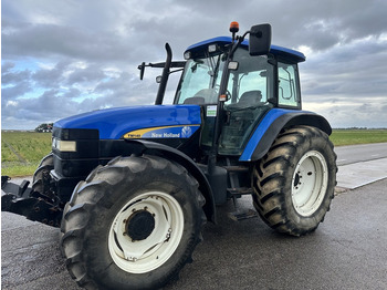 Traktor NEW HOLLAND TM