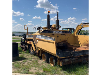 Finišer CATERPILLAR