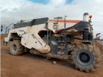 Stabilizátor zeminy WIRTGEN
