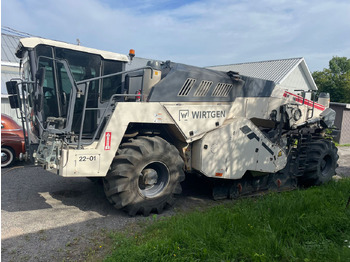 Stabilizátor zeminy WIRTGEN