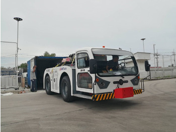 Ťahač lietadiel BLISS-FOX