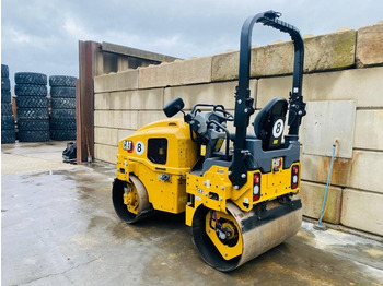 Nový Cestný valec CAT CB 2.7: obrázok 5