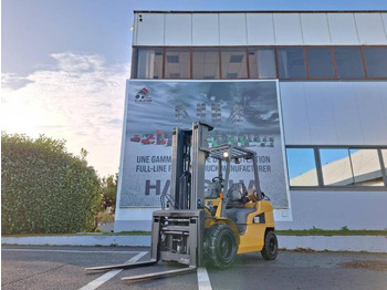 Plynový vysokozdvižný vozík CATERPILLAR GP