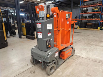 Stĺpová plošina JLG