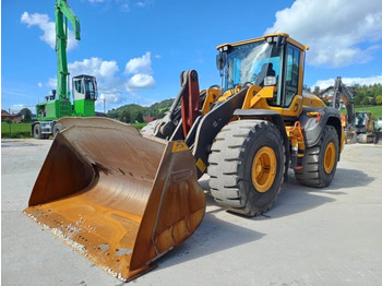 Kolesový nakladač Volvo L110H: obrázok 4
