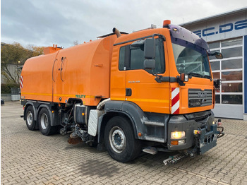 Podvozek s kabinou MAN TGA 26.430