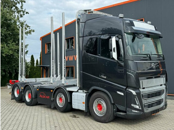 Nákladné vozidlo na prepravu dreva VOLVO FH16 750