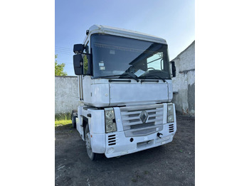 Ťahač RENAULT Magnum 440