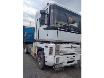 Ťahač RENAULT Magnum 440