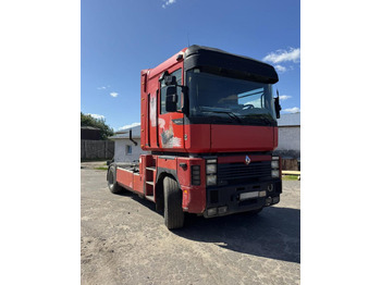 Ťahač RENAULT Magnum 440
