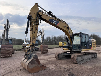 Pásové rýpadlo CATERPILLAR 323EL