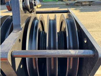 Hydraulická ruka pre Stavebné stroje Kobelco CKE 2500: obrázok 5