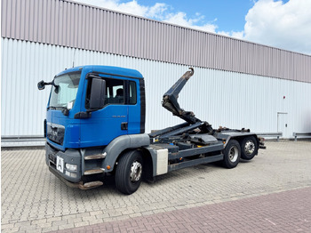 Hákový nosič kontajnerov MAN TGS 26.400