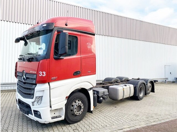 Podvozek s kabinou MERCEDES-BENZ Actros 2545